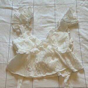 All in Favor Crisscross Ruffle Tank White Size Medium M